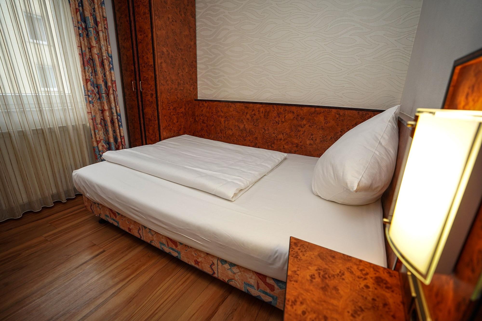 Hotel Miramar Am Roemer Frankfurt am Main Eksteriør bilde